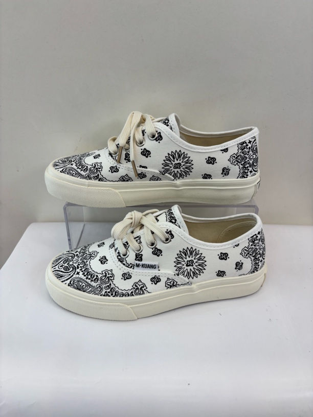 厚底春季小白鞋民族时尚小众系带帆布平底百搭