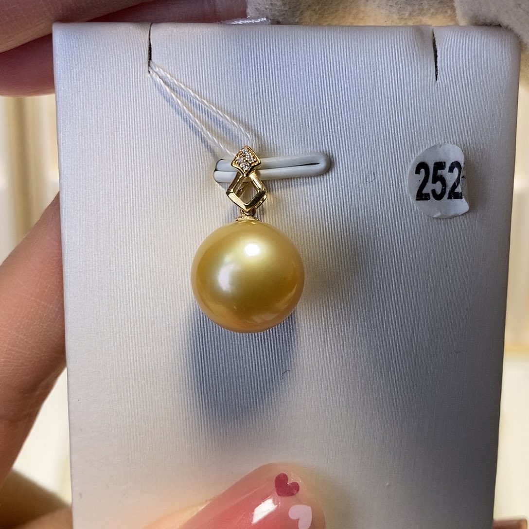 海水珍珠吊坠(不含链)18K金镶嵌