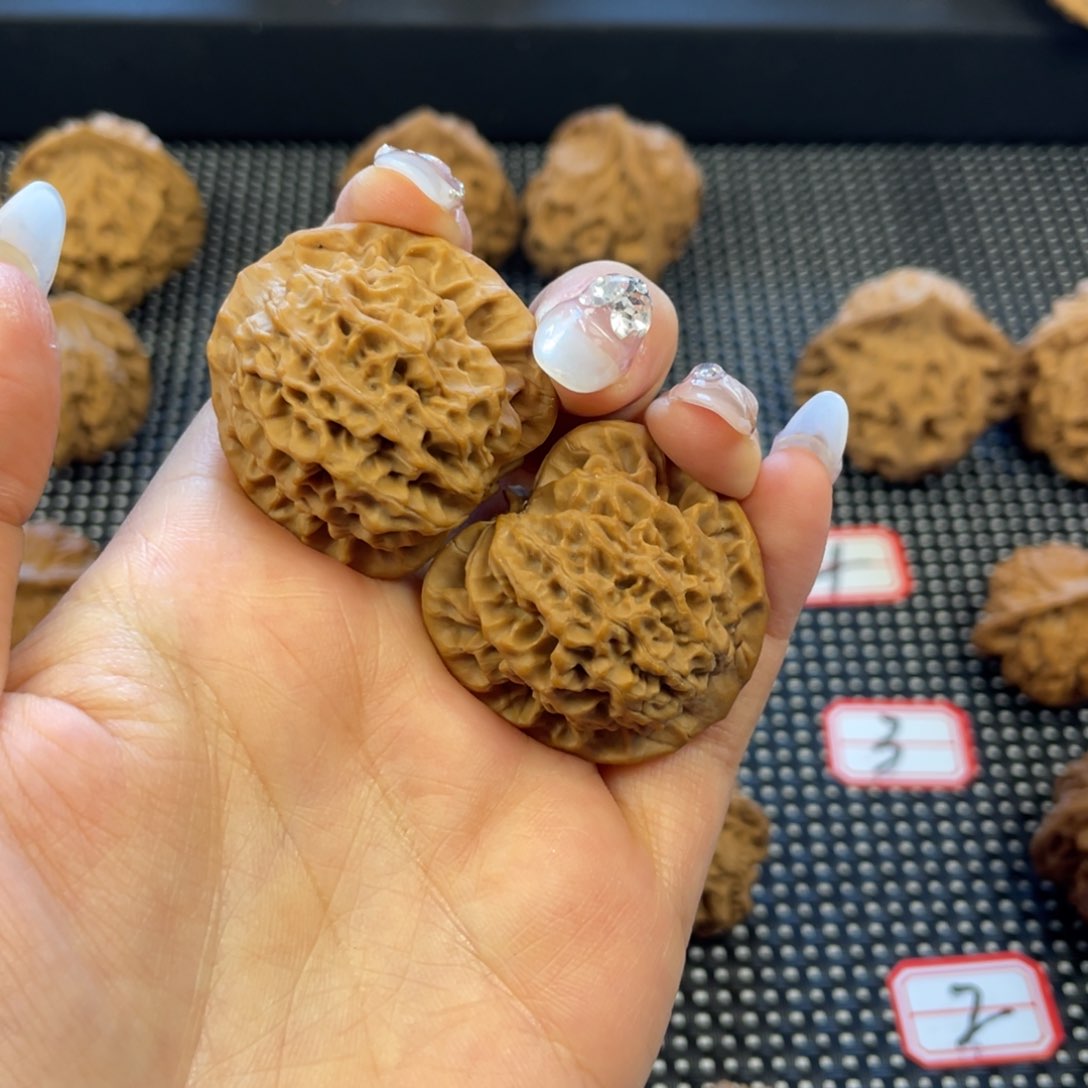 秦岭文玩小王核桃