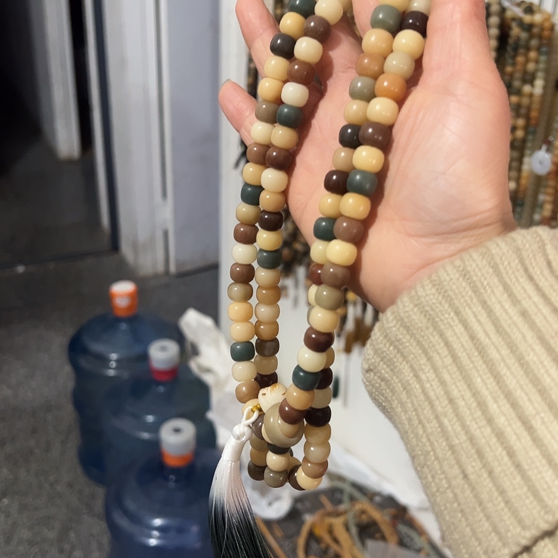 白玉菩提吊坠8×10