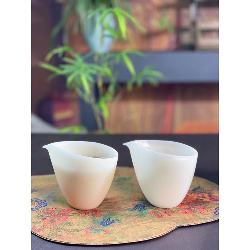 冰晶白瓷薄胎公道杯高档分茶器高级奢华冰种玉瓷陶瓷高颜值茶海