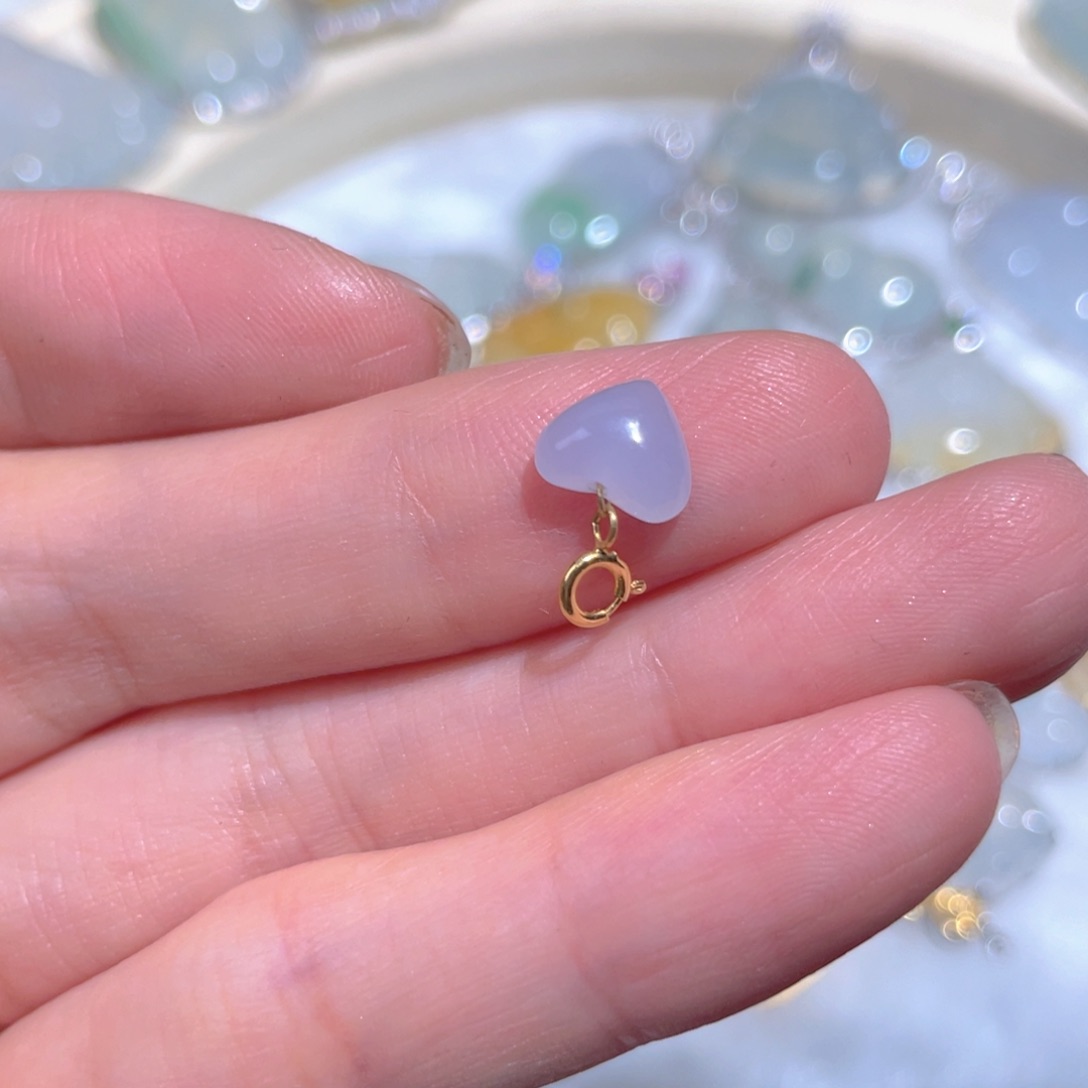 翡翠颈饰18K金镶嵌翡翠