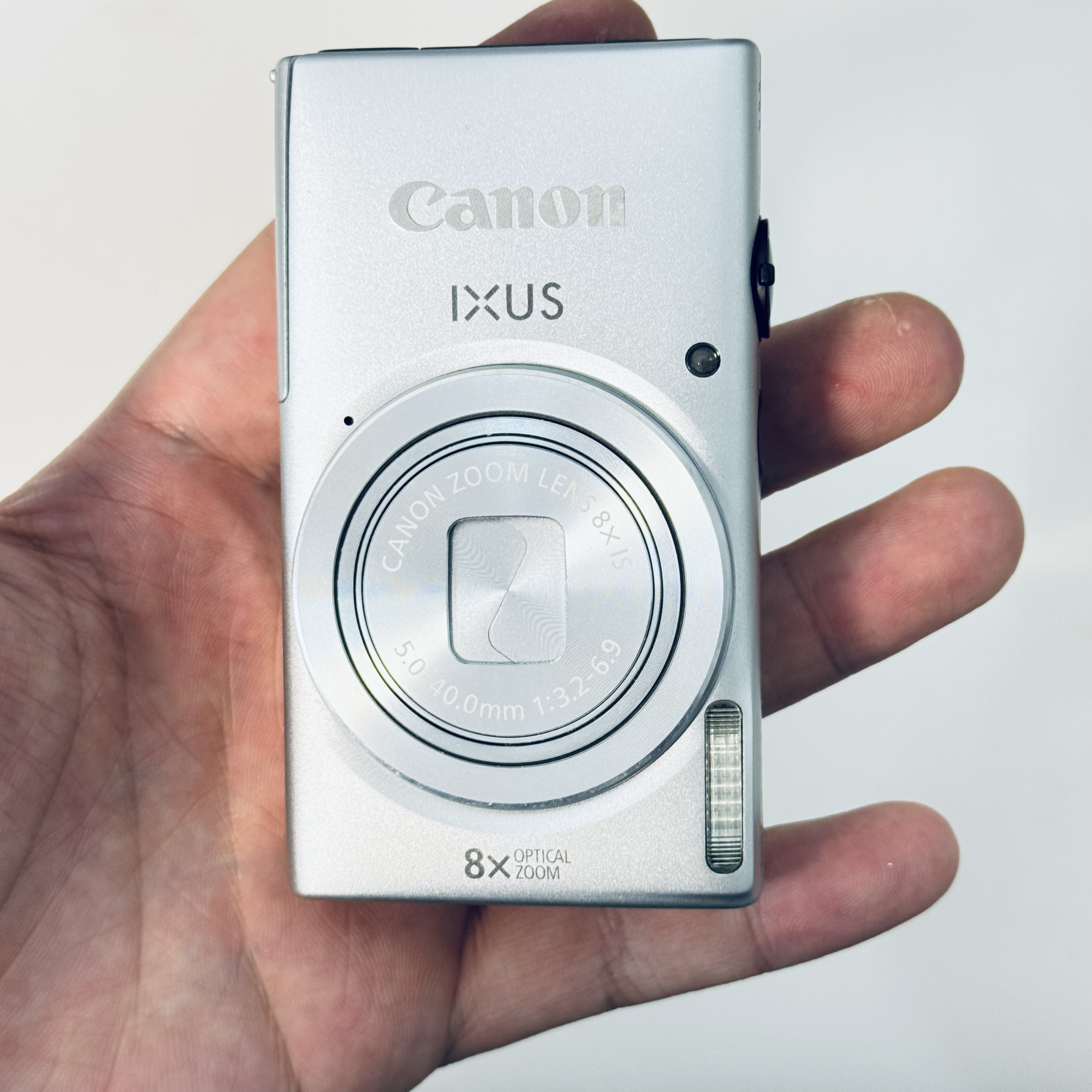 95新 Canon/佳能 ixus132特价1600w像素32倍长焦人白景浓