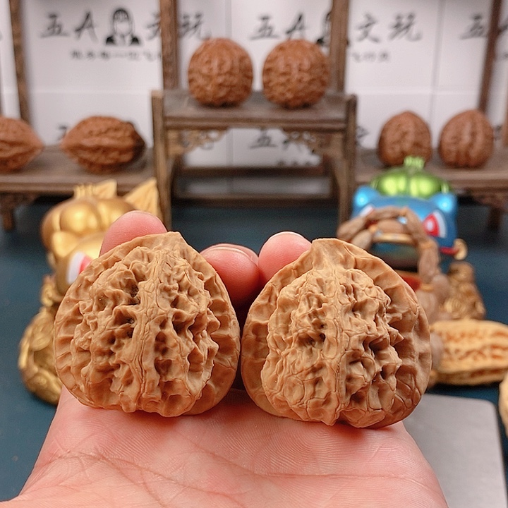 文玩核桃把件D146¥¥¥¥¥¥梨木台
