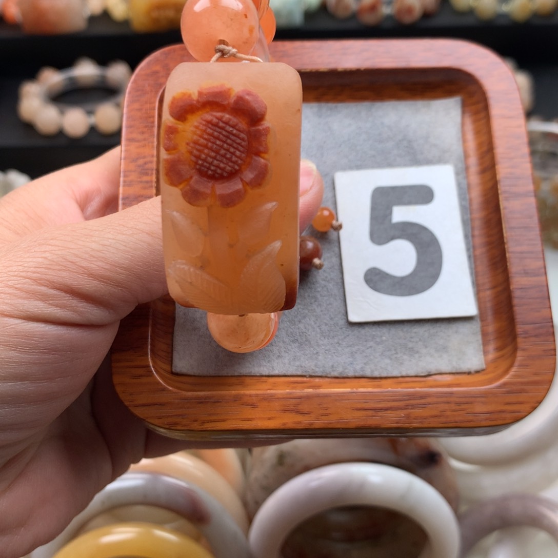 石英质玉手链未镶嵌