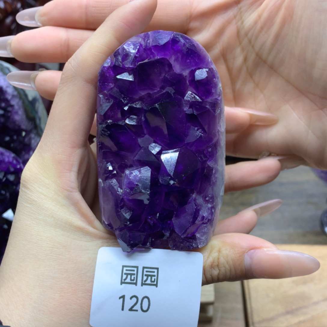 紫晶大型摆件（非配饰）未镶嵌