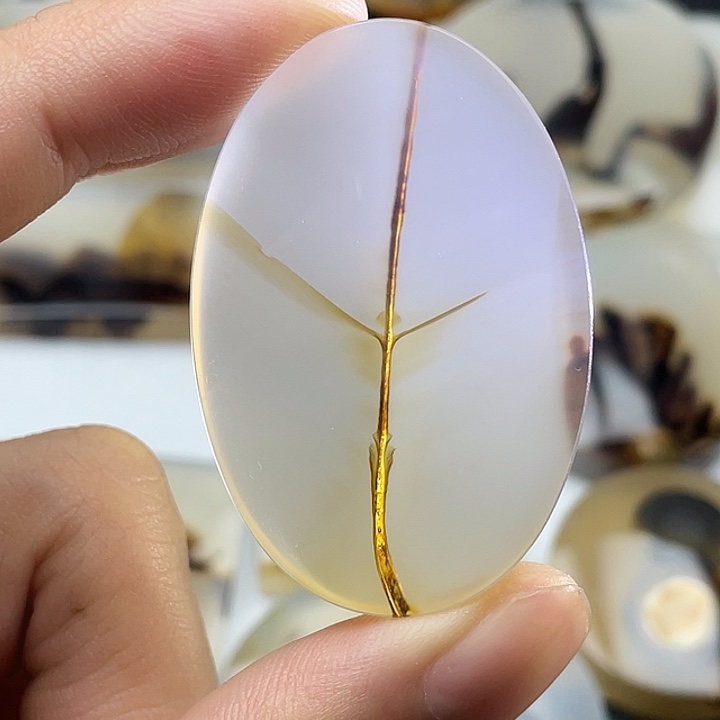 我***菜玛瑙/玉髓未镶嵌颈饰