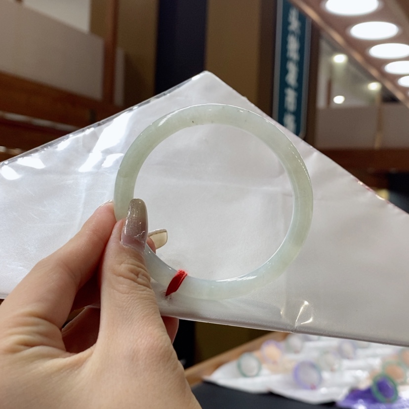 【闪购商品】翡翠手镯未镶嵌买断