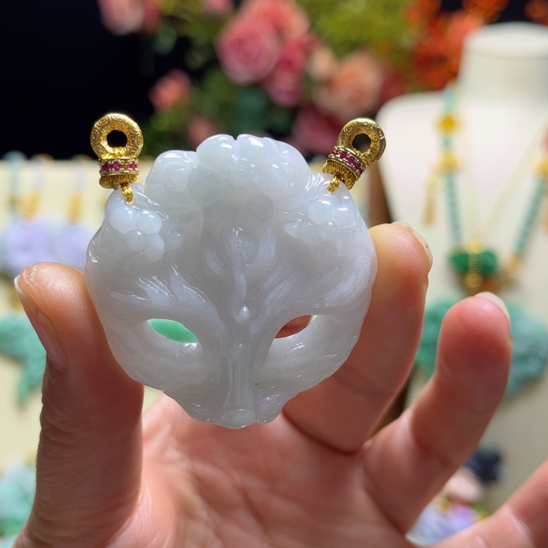 翡翠颈饰未镶嵌天然翡翠