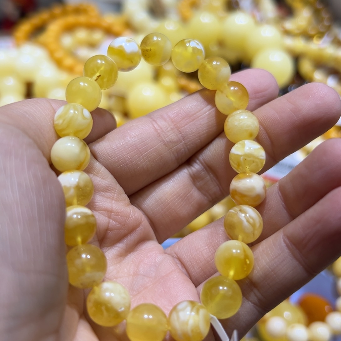 琥珀珠宝奇石未镶嵌