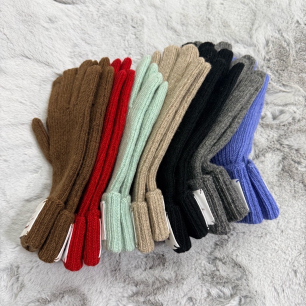 韩版秋冬保暖手套多巴胺休闲风格