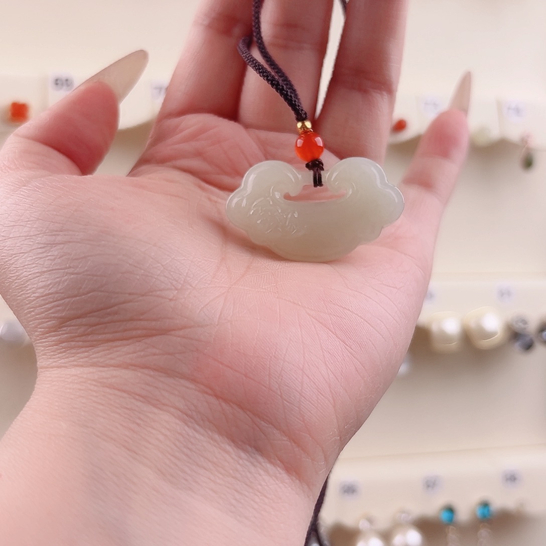 和田玉吊坠(不含链)未镶嵌五****眸