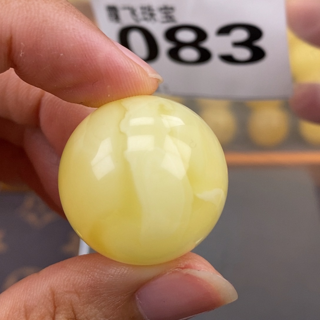 琥珀未镶嵌珠宝奇石25.2