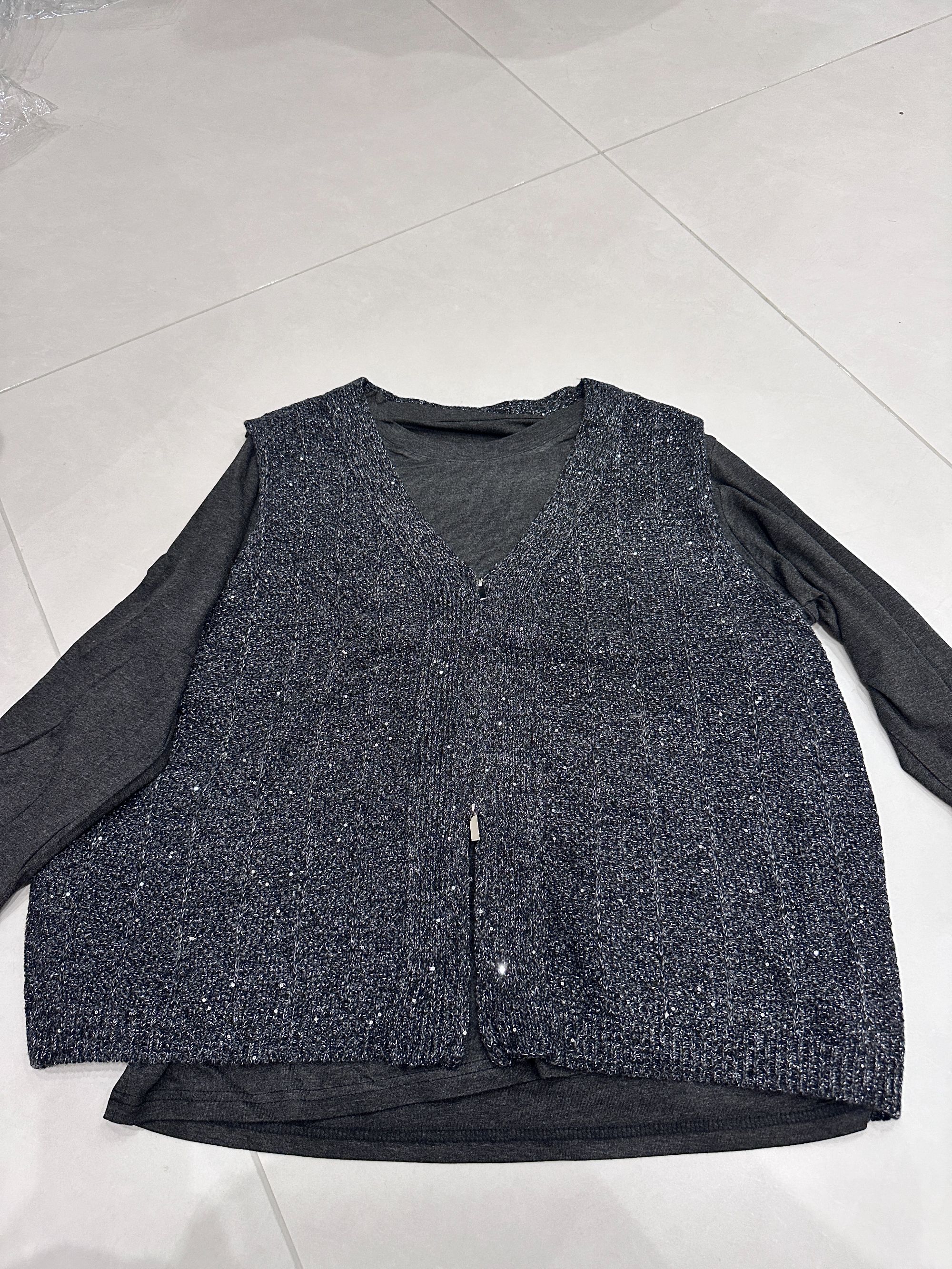 W不支持7天无理由针织衫--两件套绵羊毛针织亮片上衣663