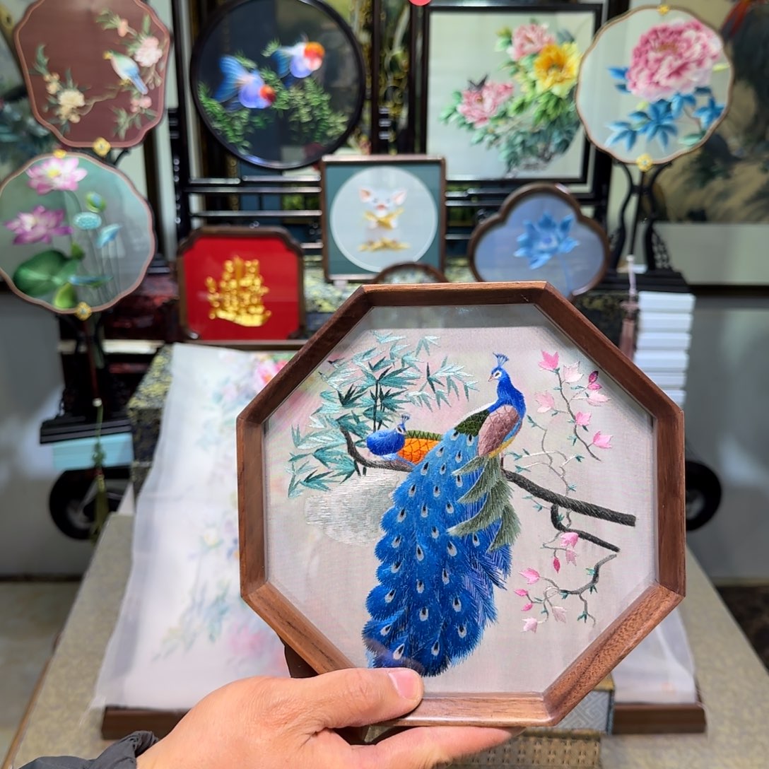 刺绣刺绣工艺精湛