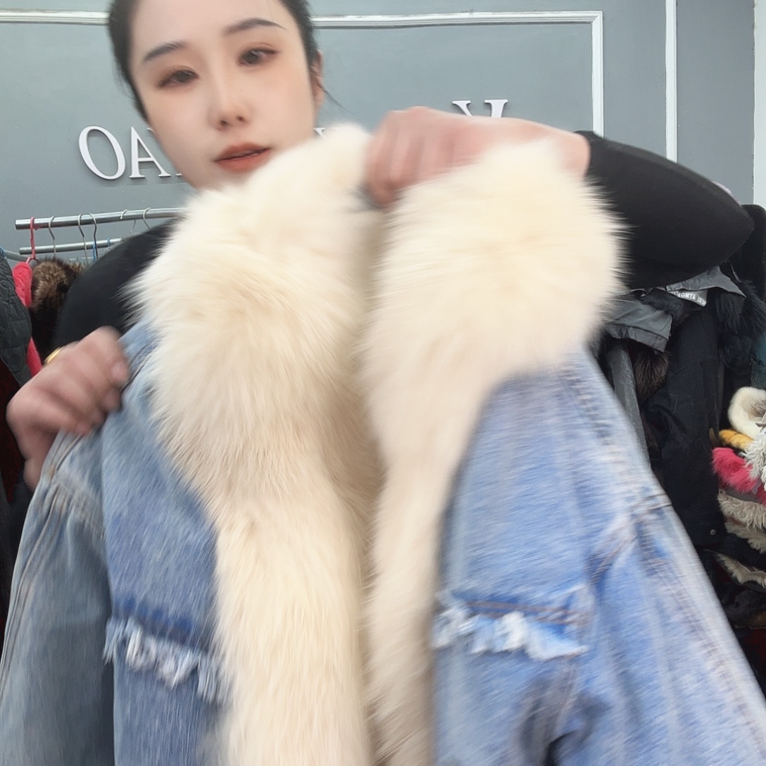 姚小妖家高端皮草姚小妖家高端皮草