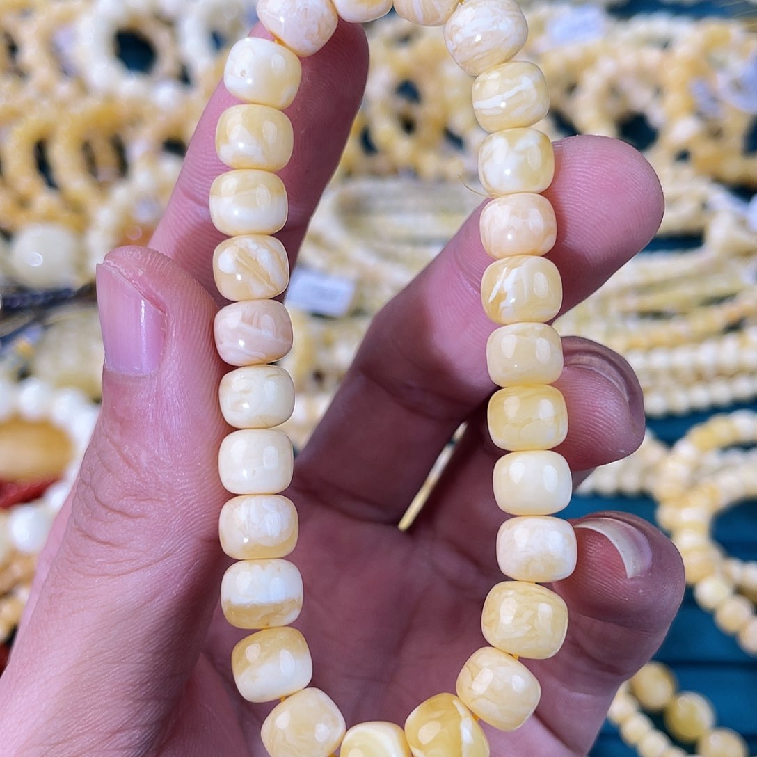 琥珀裸石未镶嵌DY241226B013