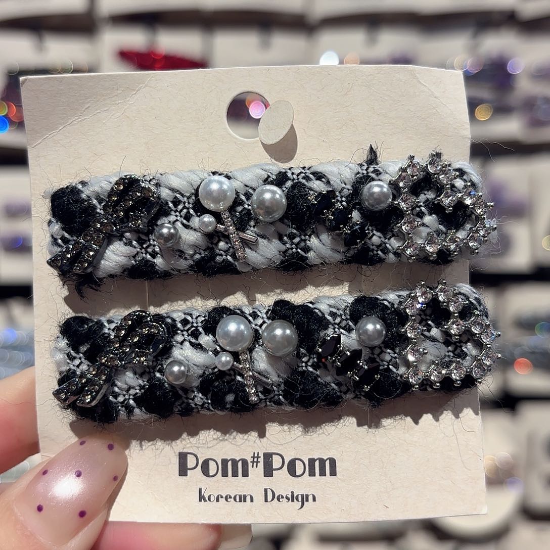 皮质铁合金黑色小香拜拜