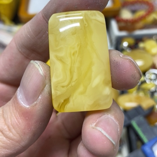 蜜蜡裸石未镶嵌吊坠