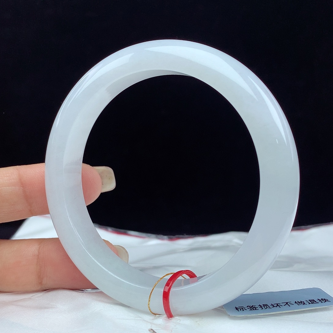 翡翠手镯未镶嵌58圈 2479