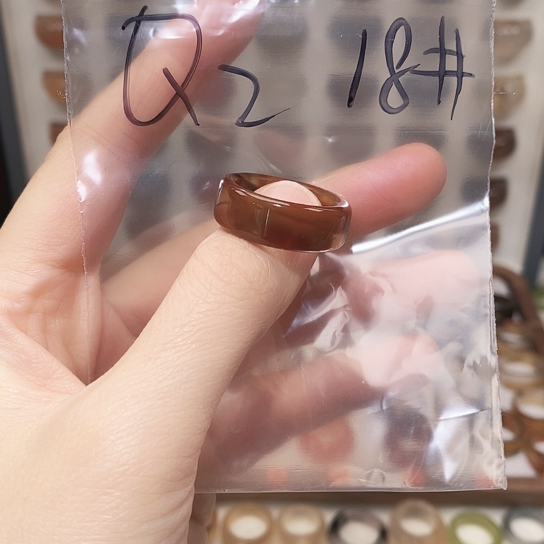 玛瑙/玉髓未镶嵌戒指港18码有裂不退换