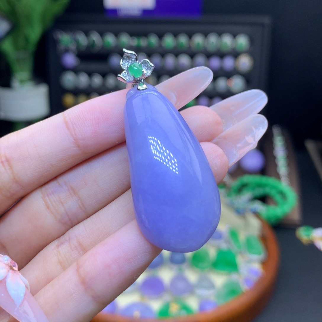 翡翠18K金镶嵌颈饰天然