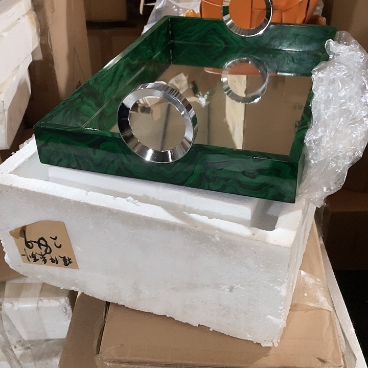 璐*陶瓷花瓶，仿真绿植。