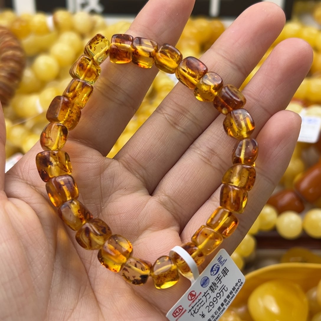 琥珀珠宝奇石未镶嵌
