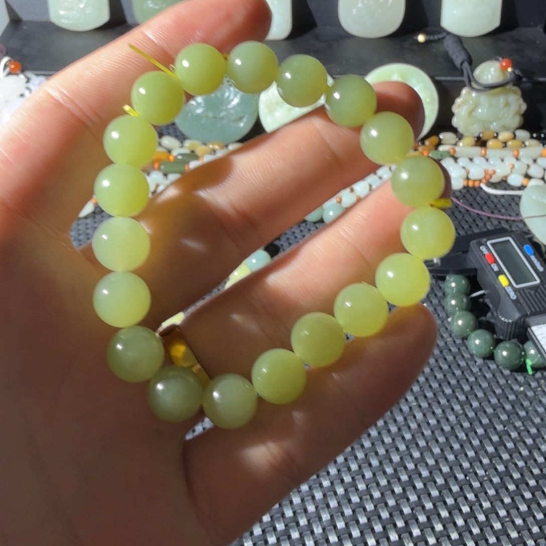 一***缘和田玉未镶嵌颈饰