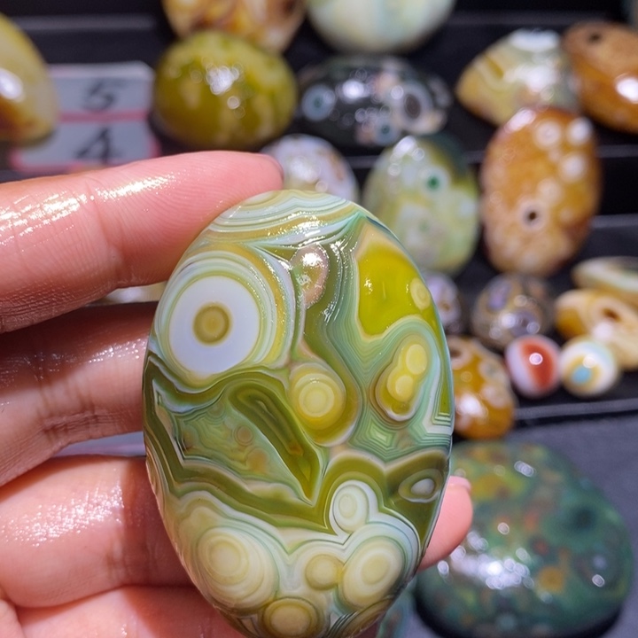 玛瑙/玉髓未镶嵌珠宝奇石105