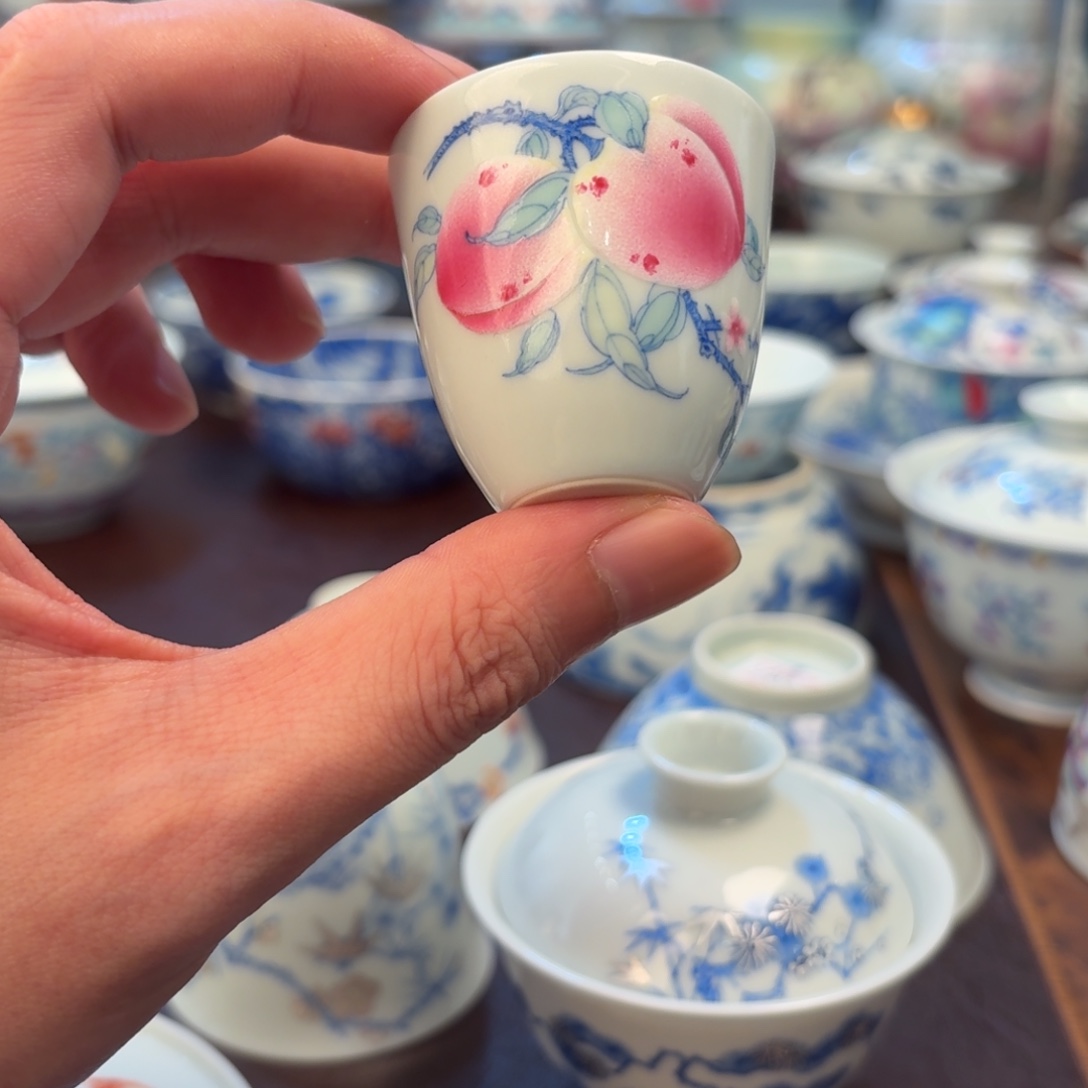 斗彩双桃小小小杯