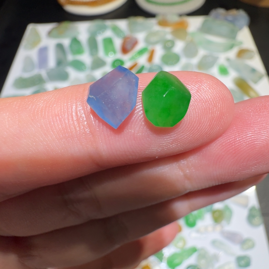 定制翡翠未镶嵌冰种星空紫浓阳绿随行