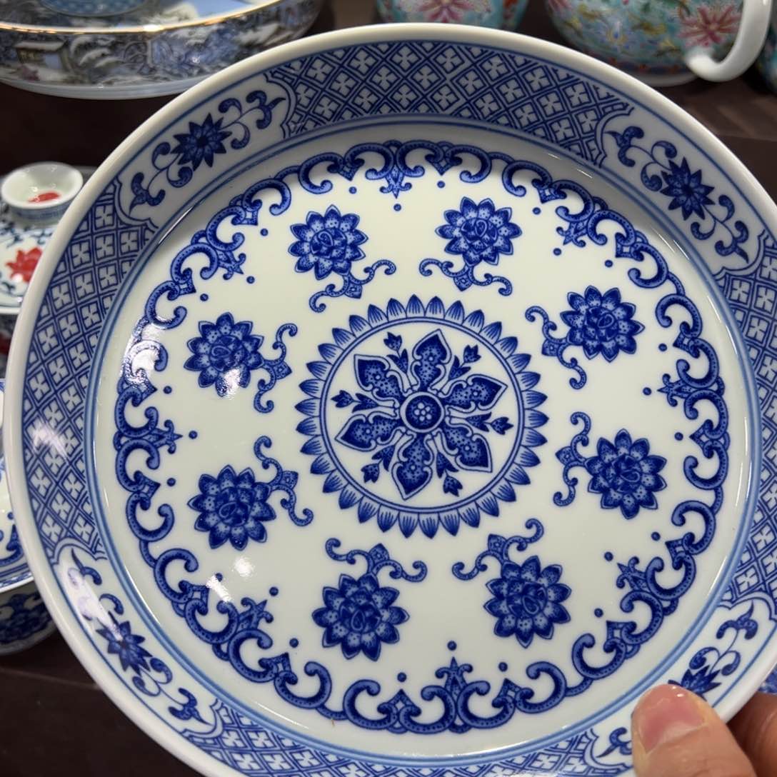 全场七景德镇的早高峰上都是