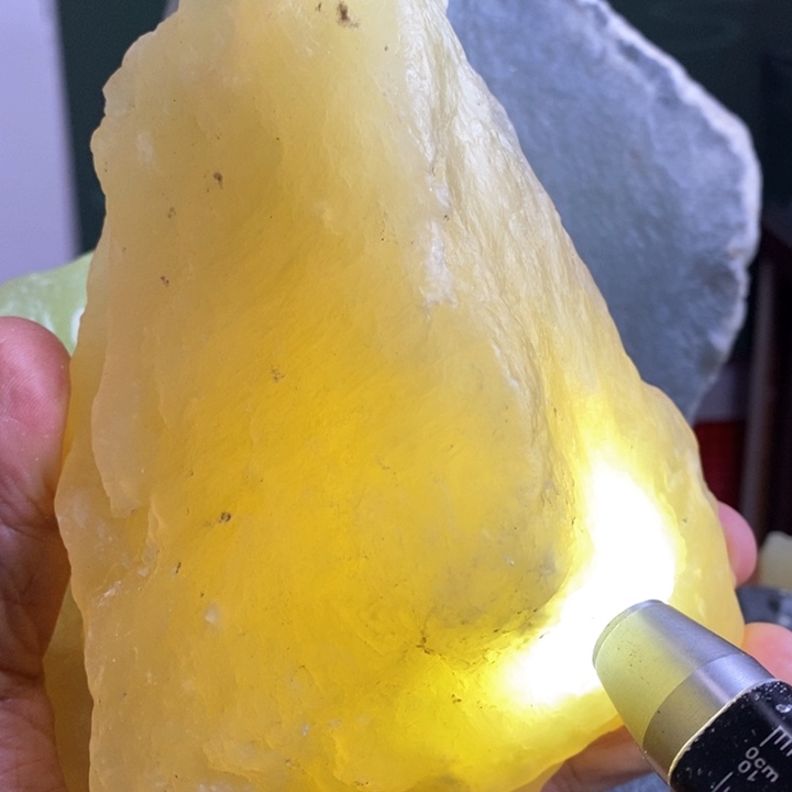 蛇纹石玉珠宝岫玉原石未镶嵌