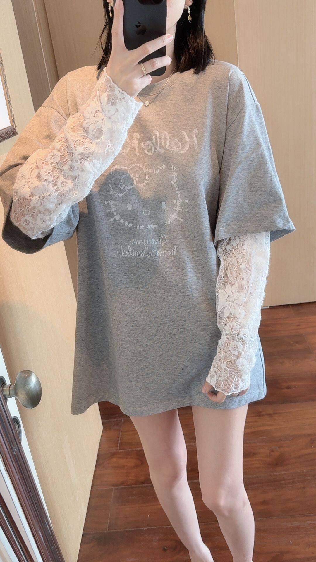 【张静芝】 夏季新品~可爱卡通猫咪印花拼接蕾丝花边袖假两件T恤