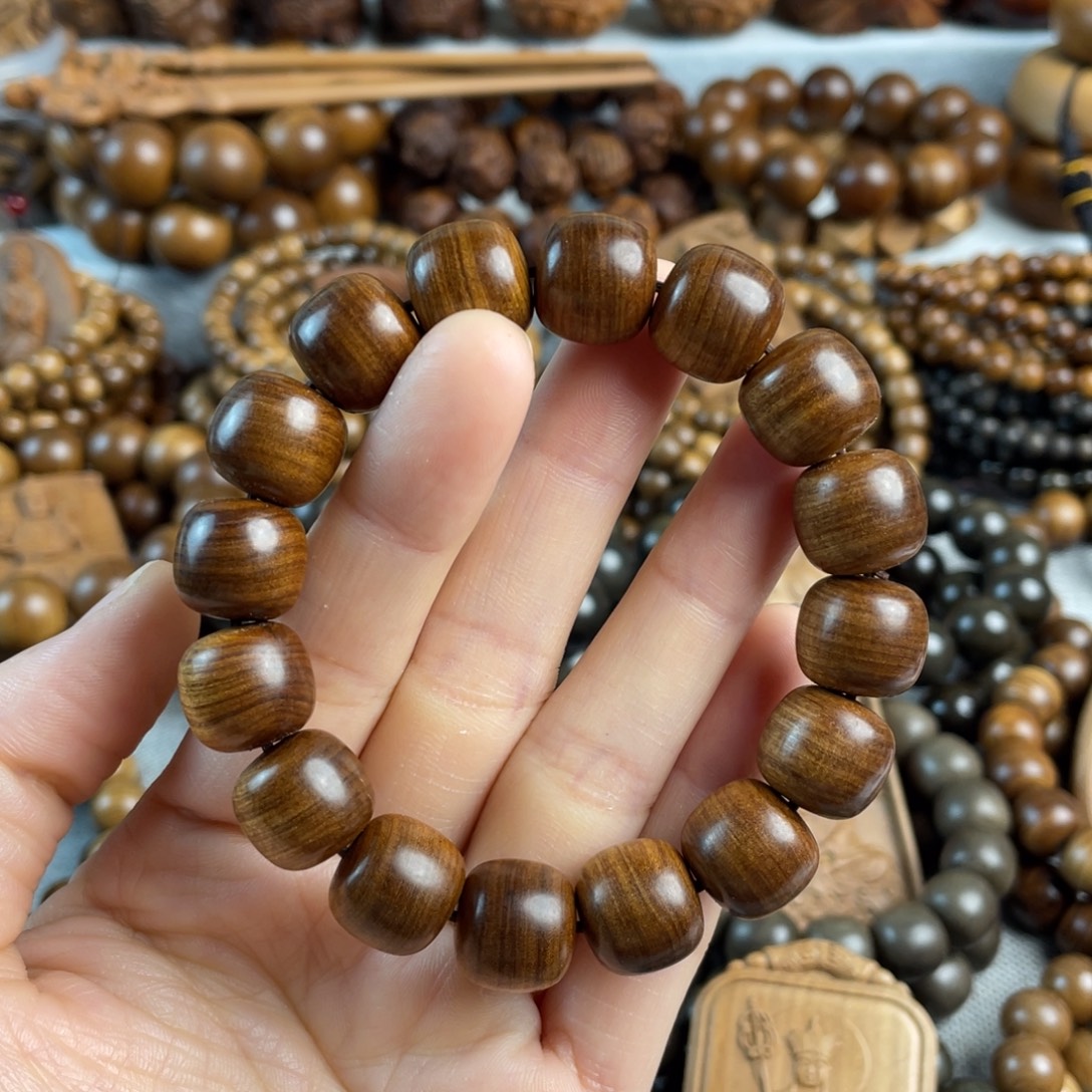 檀香木老山檀香13/14黑肉手串