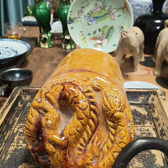 热***剧一个黄色琉璃同子瓦