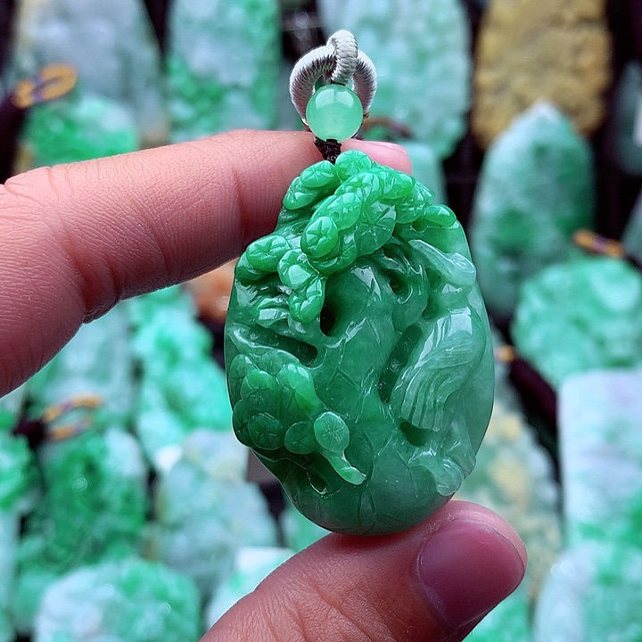 翡翠吊坠(不含链)未镶嵌