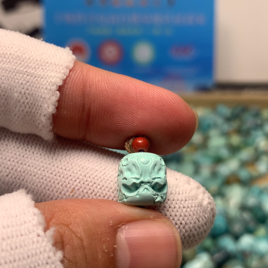 绿松石未镶嵌挂件