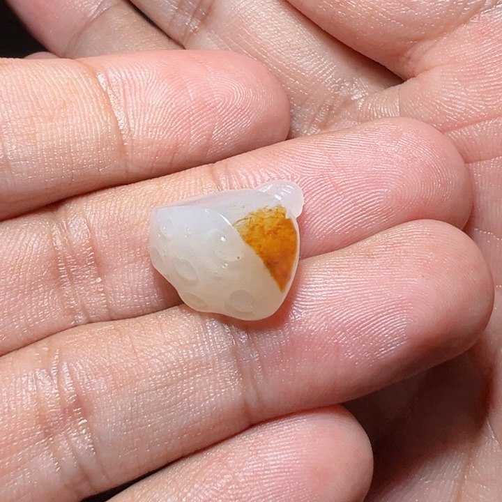 颈饰未镶嵌和田玉和*下