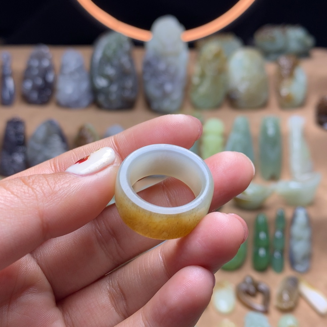 和田玉挂件未镶嵌