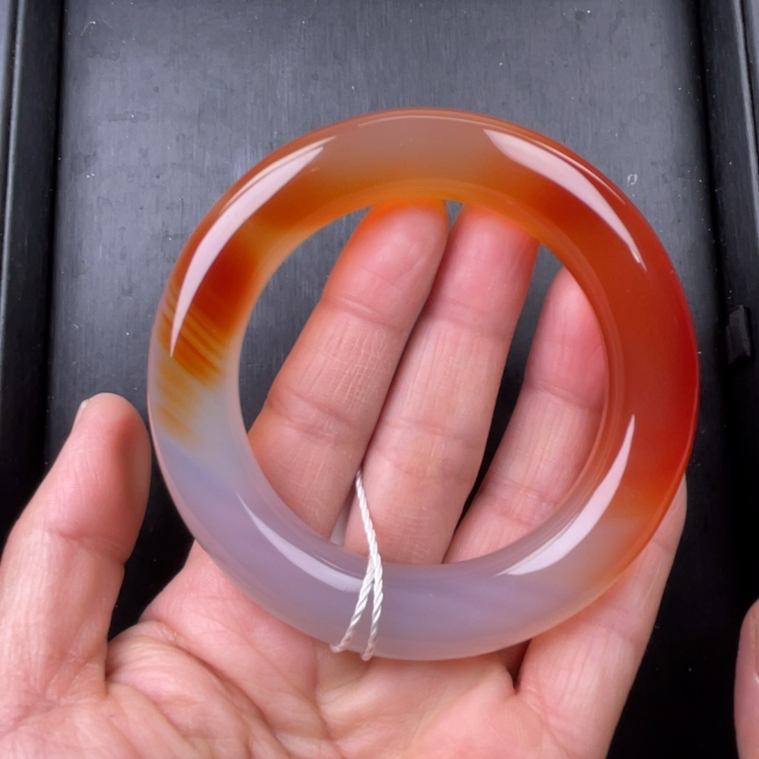 玛瑙/玉髓手镯未镶嵌56圈口