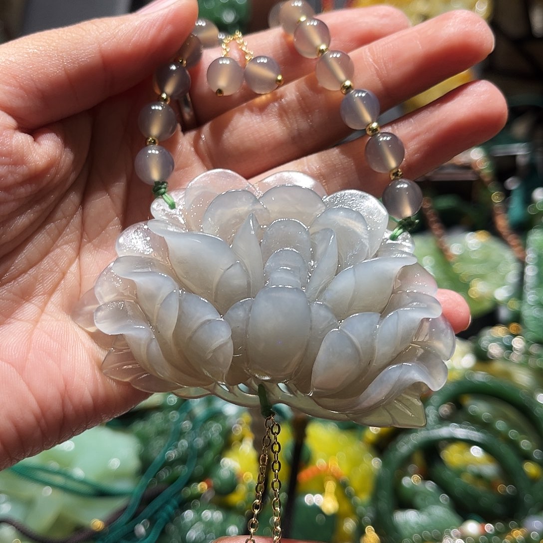 未镶嵌岫玉毛衣链