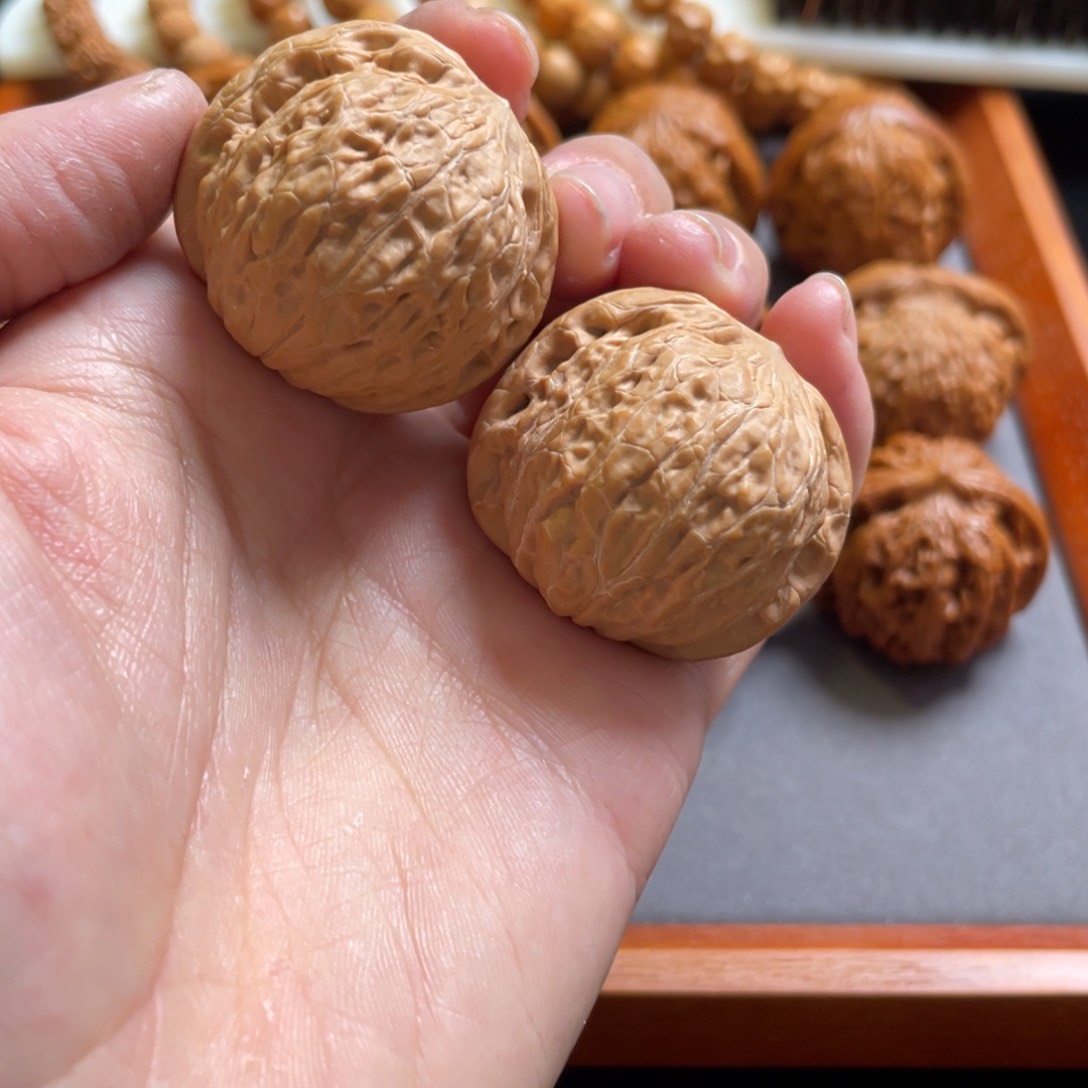 文玩核桃铁锤35全品微微磕尖