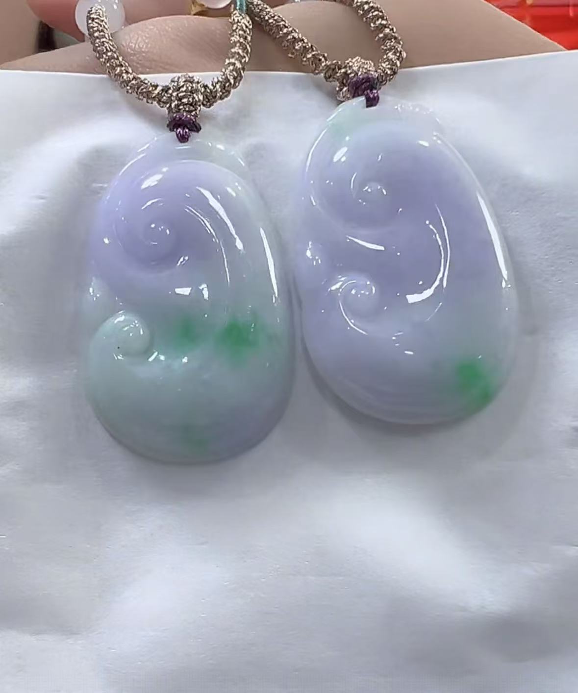 天然翡翠A货如意（多样性发货只发一个）宽25-27高38-42厚5-8送绳
