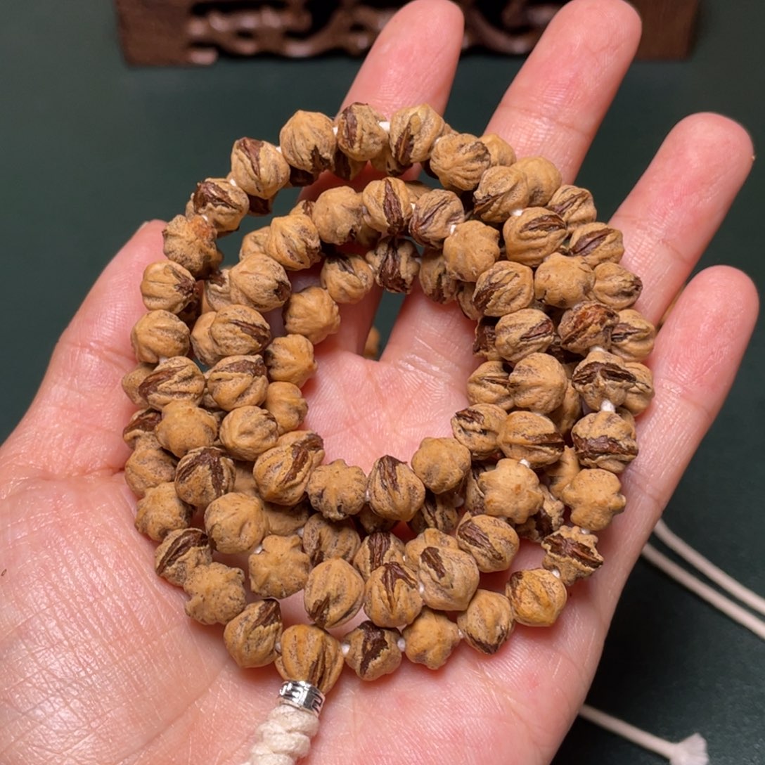 柏香籽/百香籽吊坠红芽金蟾