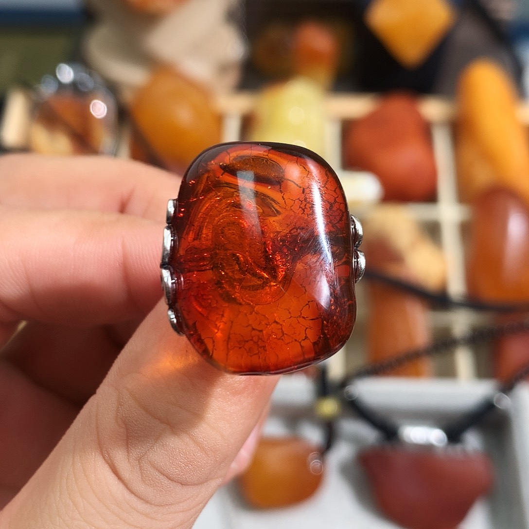 蜜蜡裸石未镶嵌你