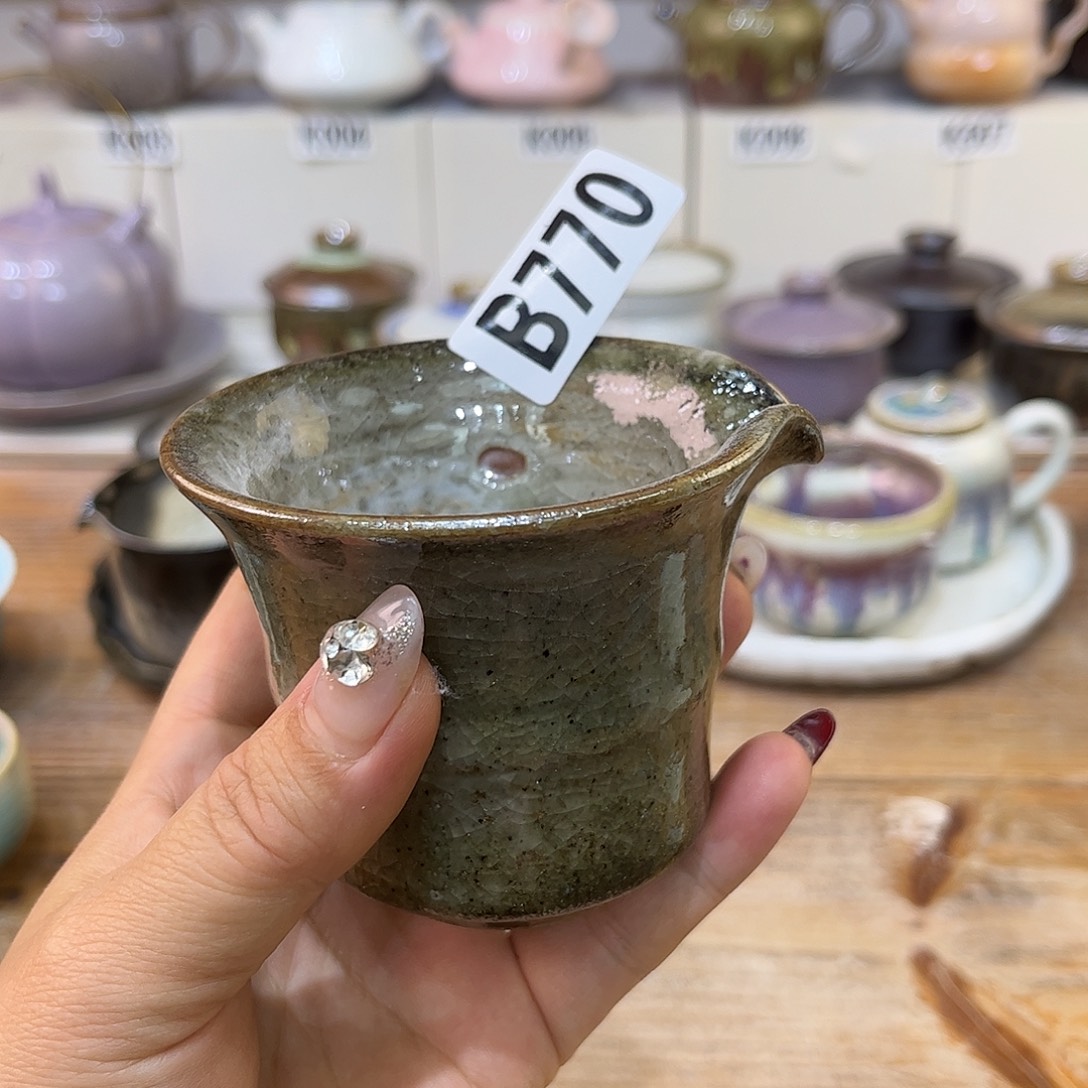 白泥茶杯陶瓷艺术