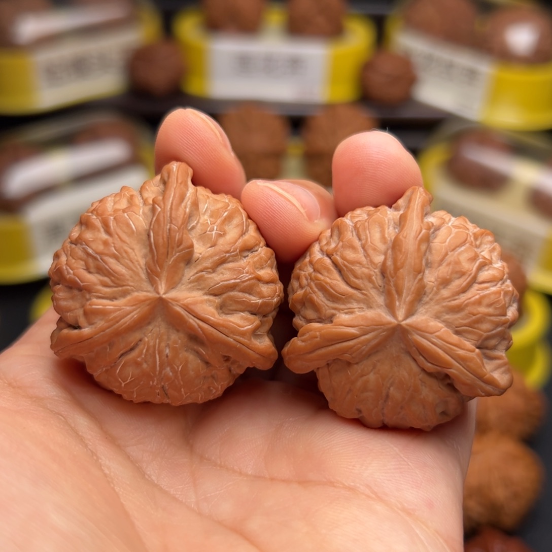 文玩核桃吊坠石门