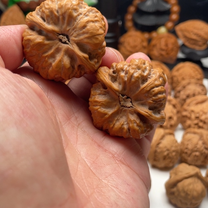 锤***石文玩核桃吊坠38蛤蟆头